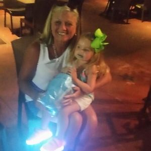 Meet your Posher, Toni